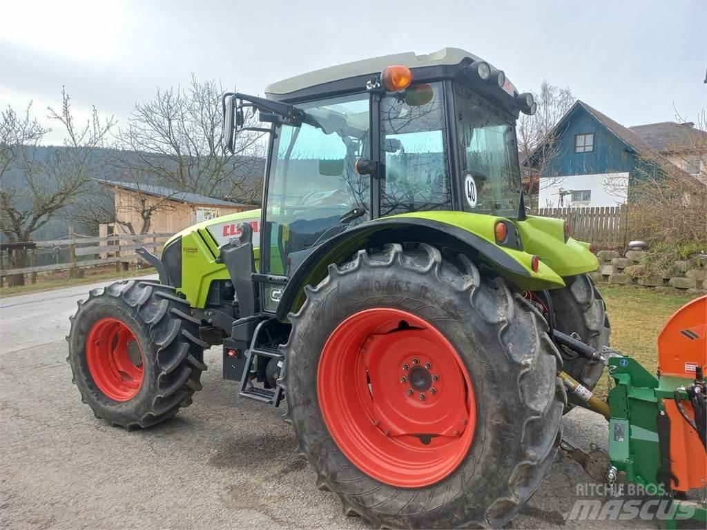 CLAAS Axos 330 CX Tractoare