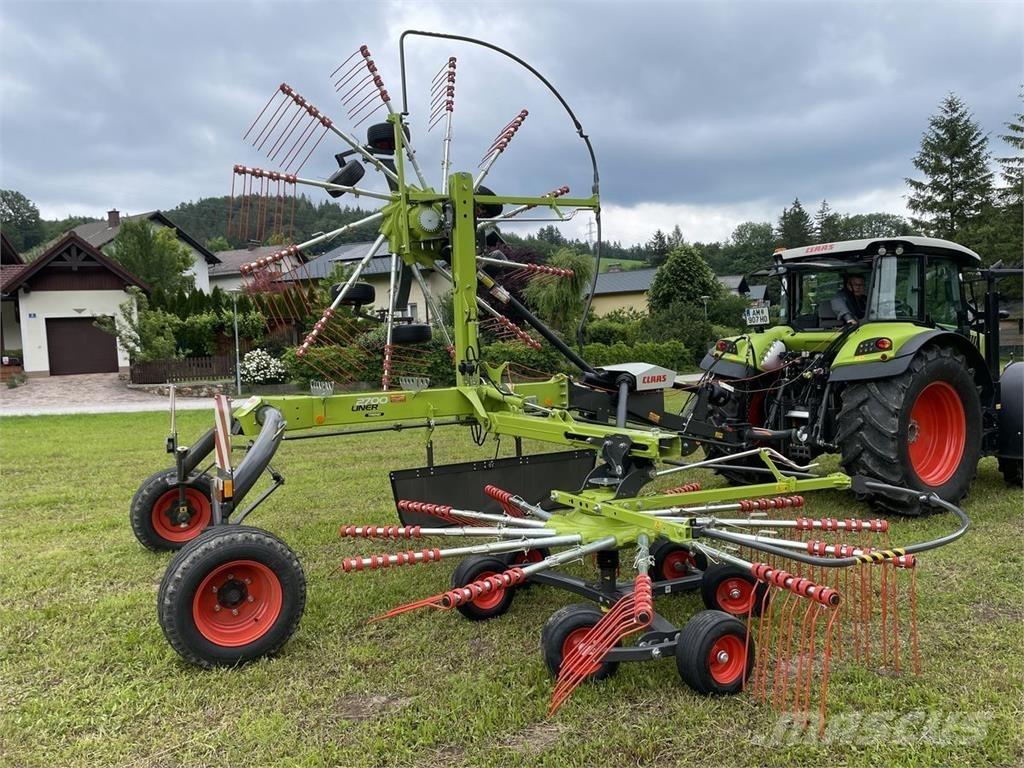 CLAAS Liner 2700 Utilaj de răvăşit fân