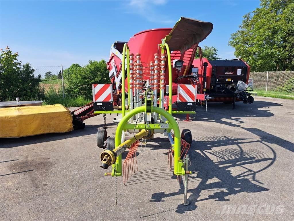 CLAAS Liner 420 Utilaj de răvăşit fân