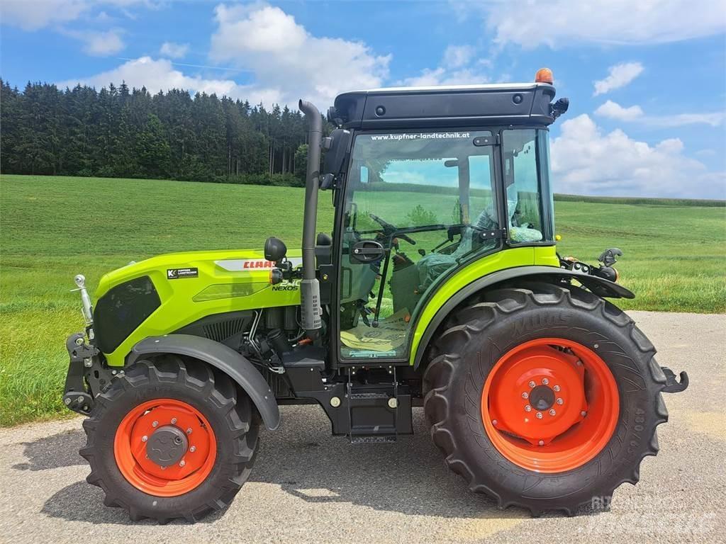 CLAAS Nexos 240 XL Tractoare