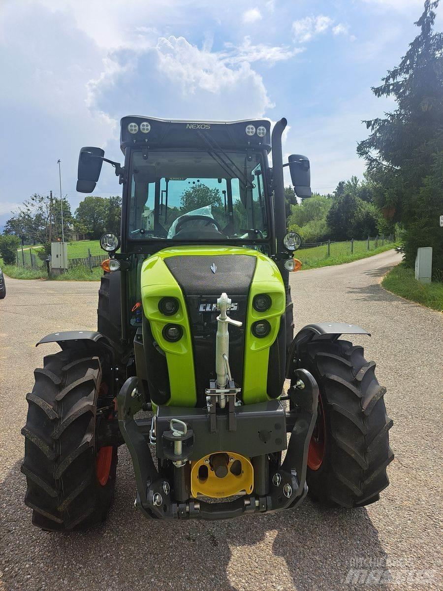CLAAS Nexos 240 XL Tractoare