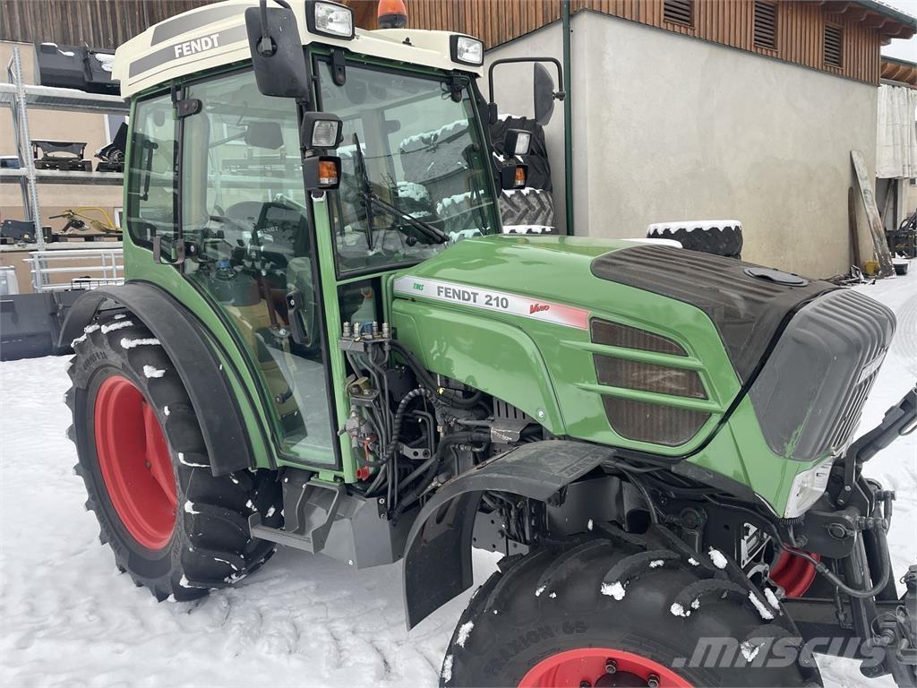 Fendt 210 Vario F Tractoare