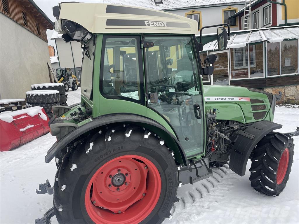Fendt 210 Vario F Tractoare