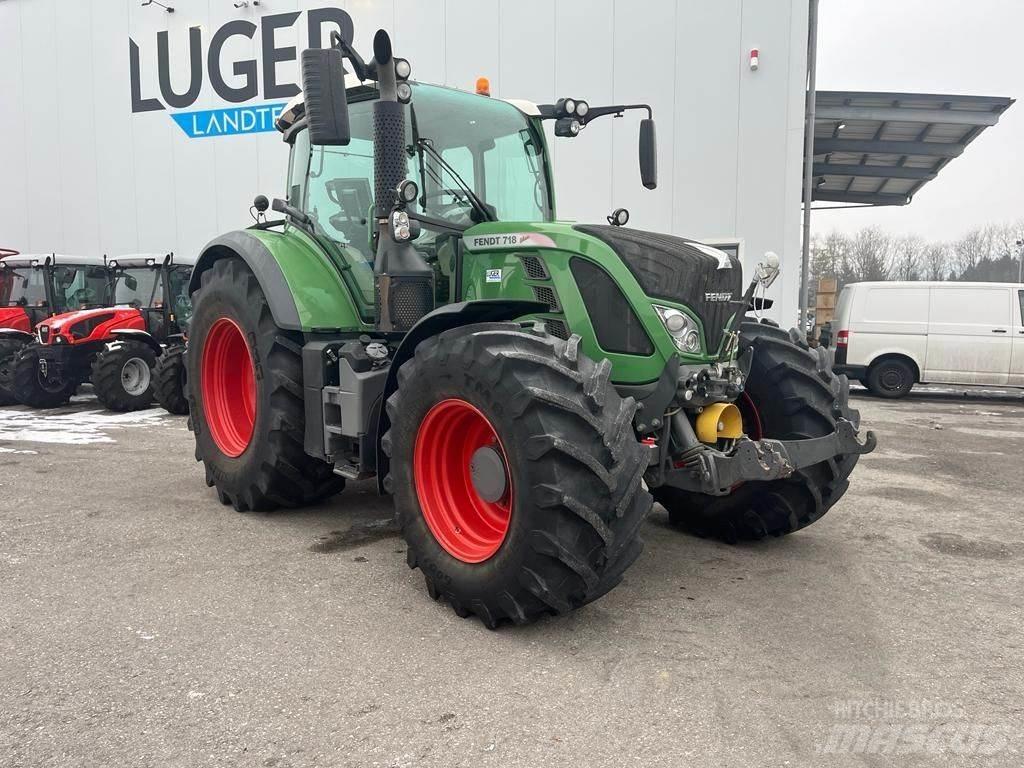 Fendt 718 Vario Tractoare