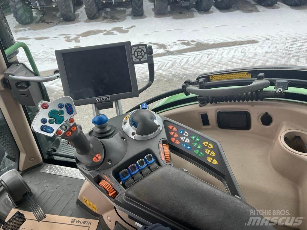 Fendt 718 Vario Tractoare