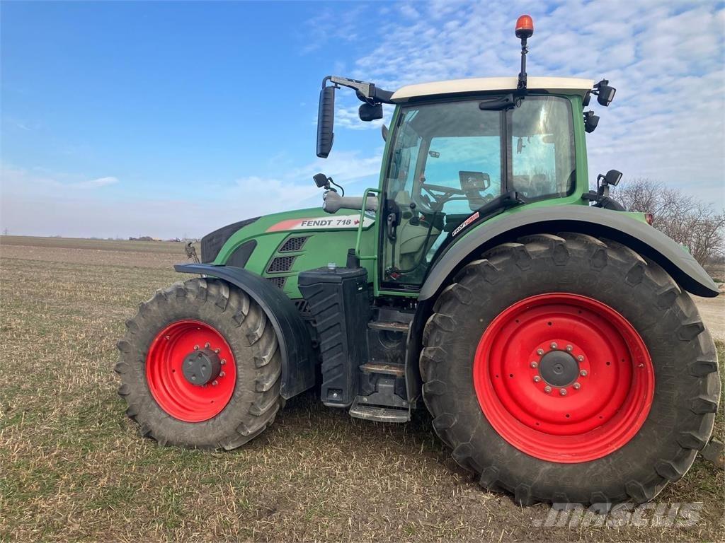 Fendt 718 Vario Tractoare