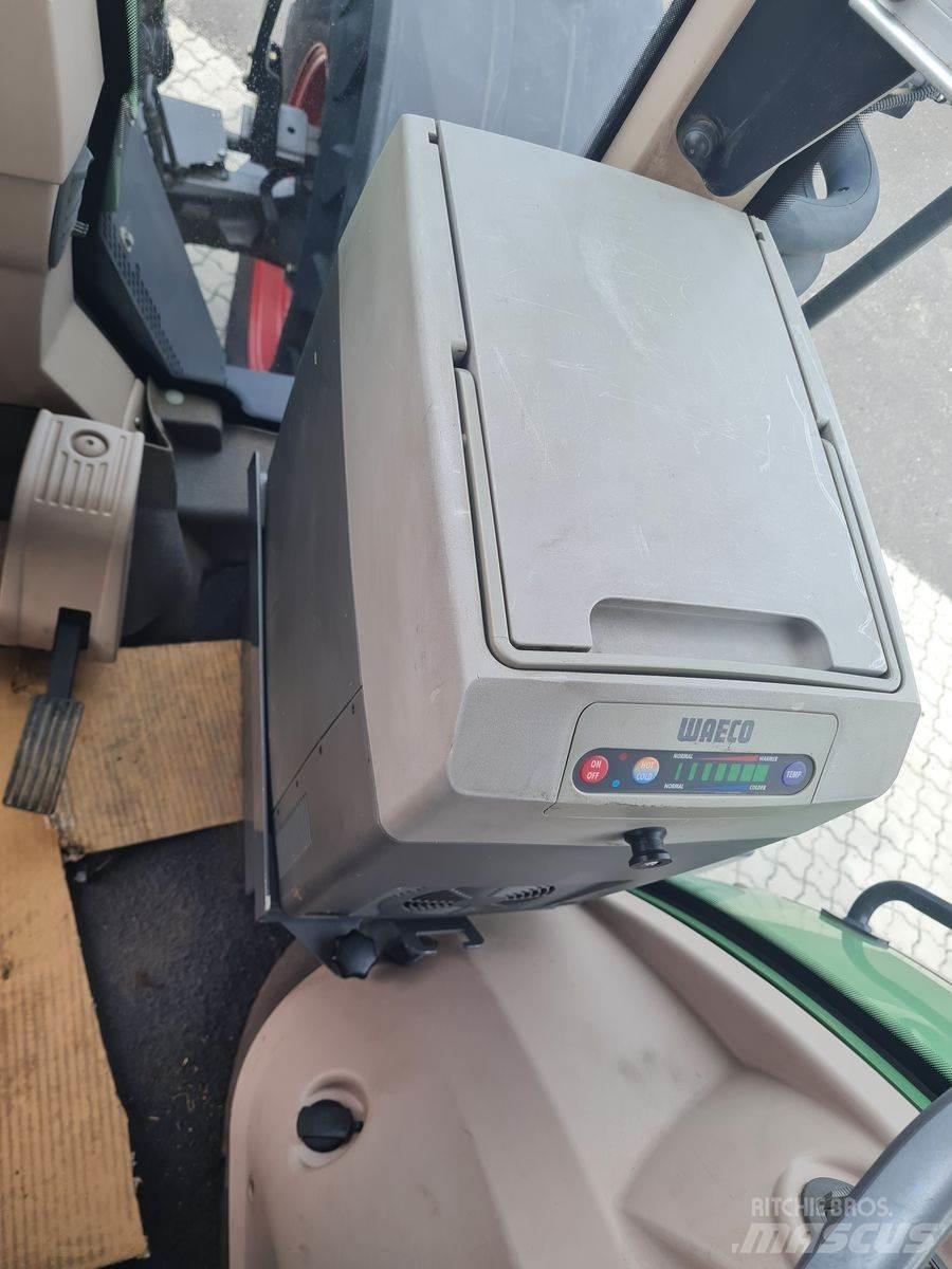 Fendt 828 Vario Tractoare