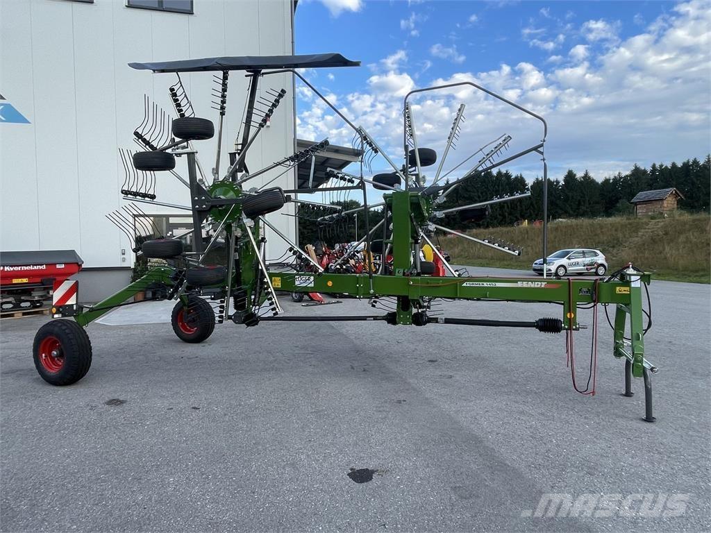 Fendt Former 1452 Utilaj de răvăşit fân