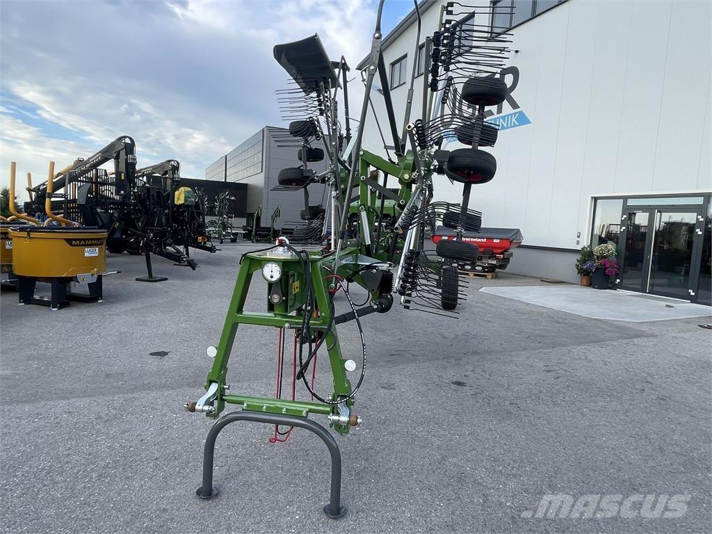 Fendt Former 1452 Utilaj de răvăşit fân