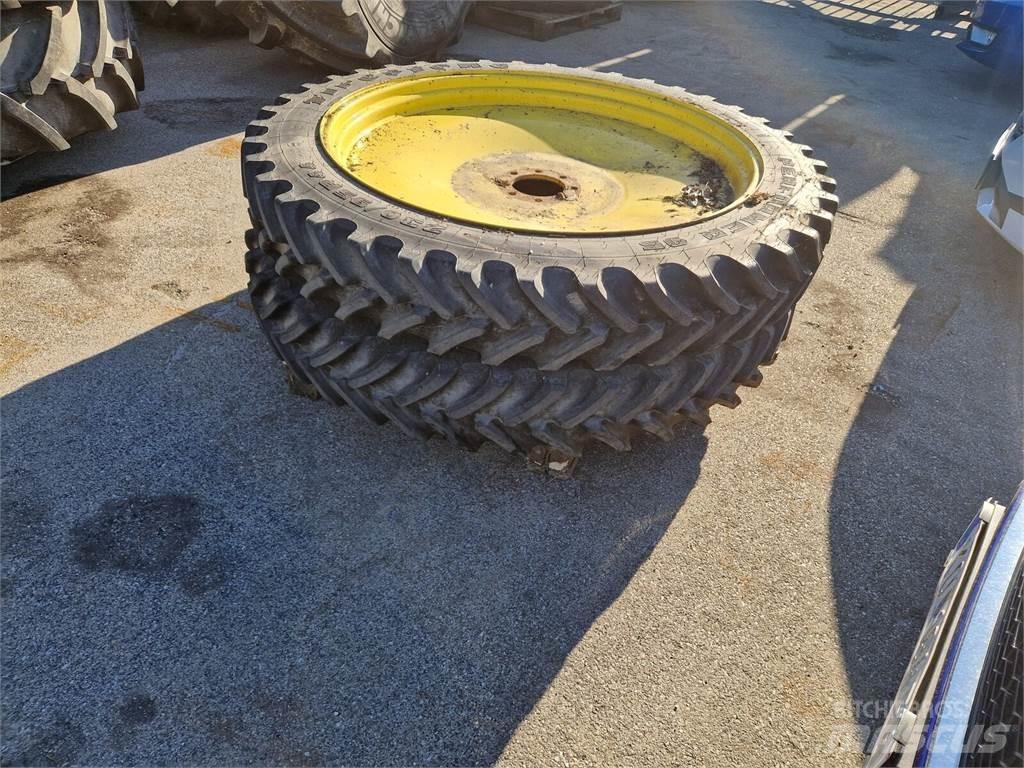 Firestone 230/95R44 Roti