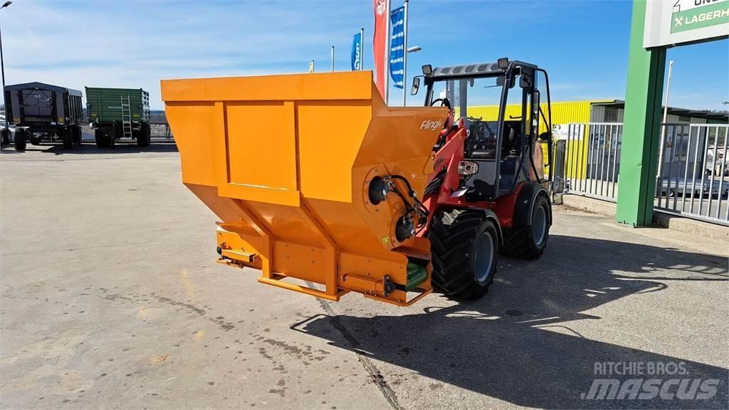  Flingk KSS 1500 Utilaje si accesorii folosite la cresterea animalelor