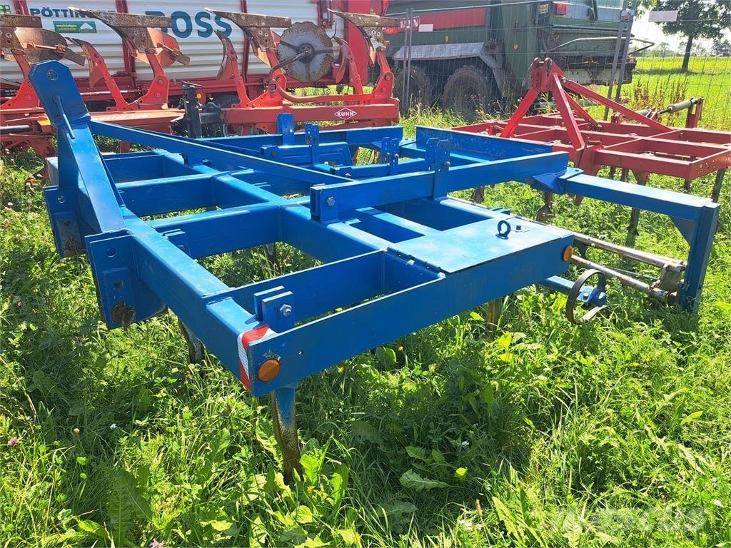 Gruber 270 Cultivatoare