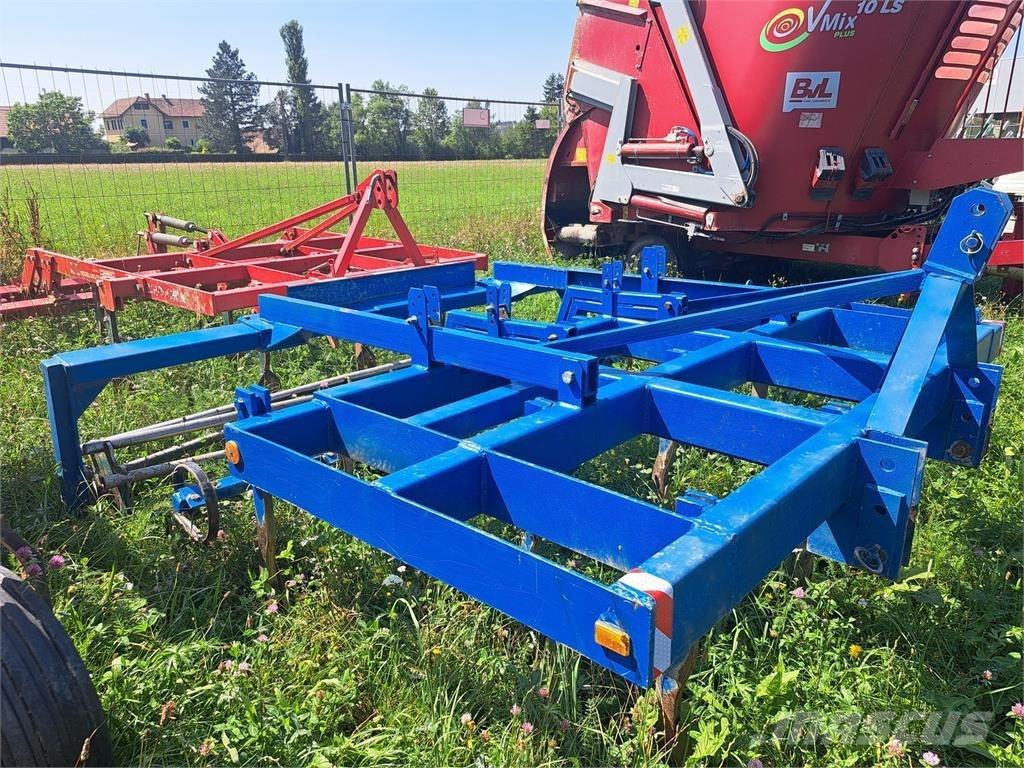 Gruber 270 Cultivatoare