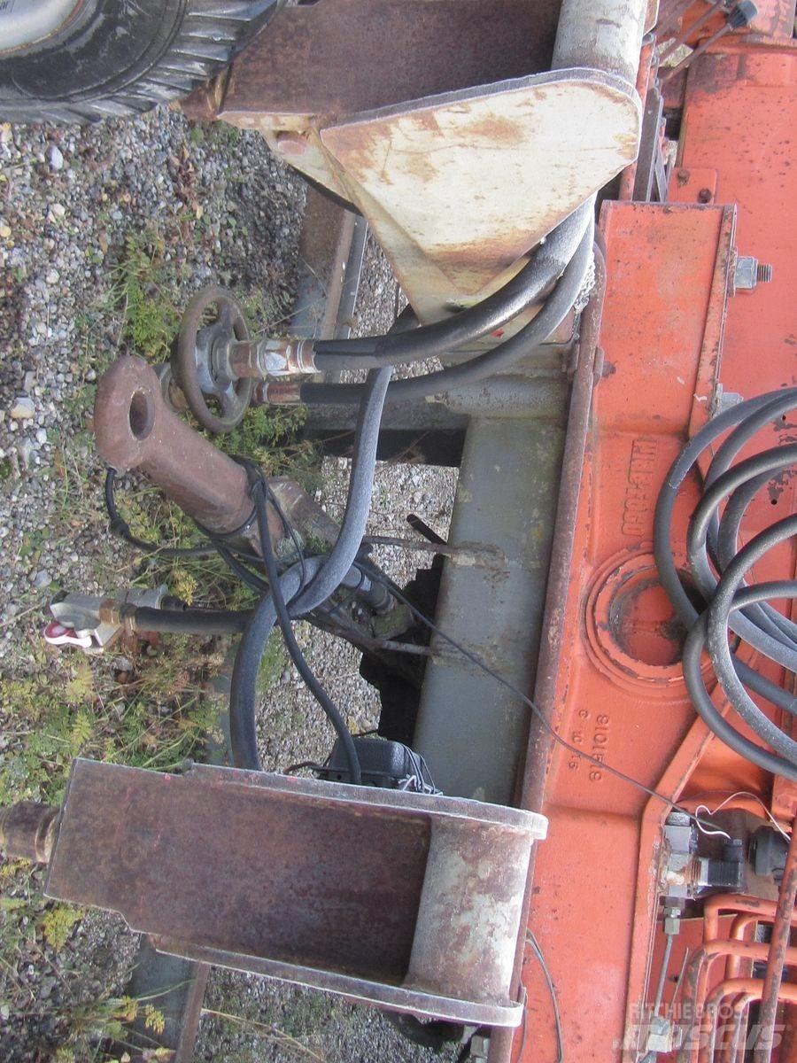 Hiab 765 Macarale si încarcatoare