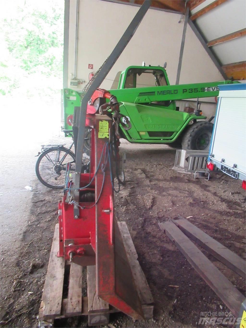  Holzknecht HS 205 B Macarale