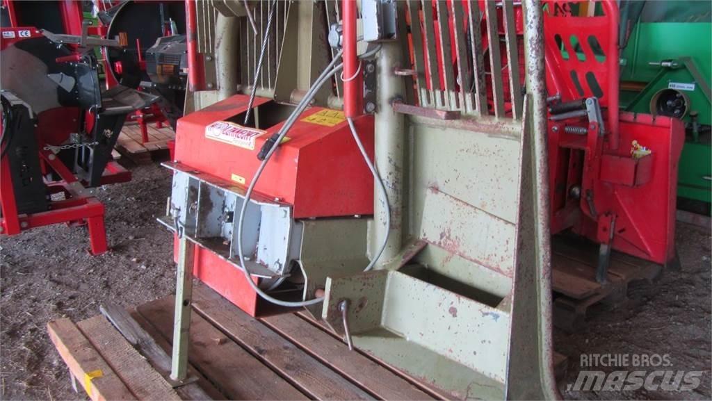  Holzknecht HS 370 Macarale