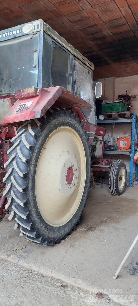IHC 955 Tractoare
