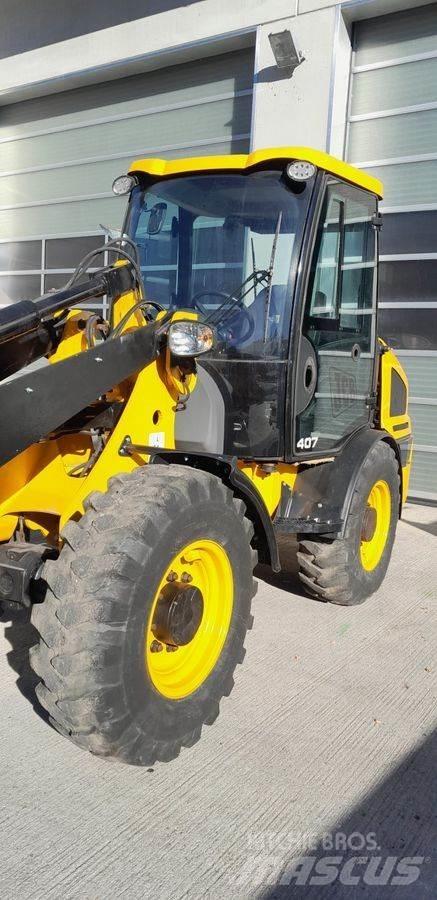JCB 407 Incarcator pe pneuri