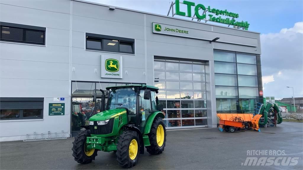 John Deere 5058E Tractoare