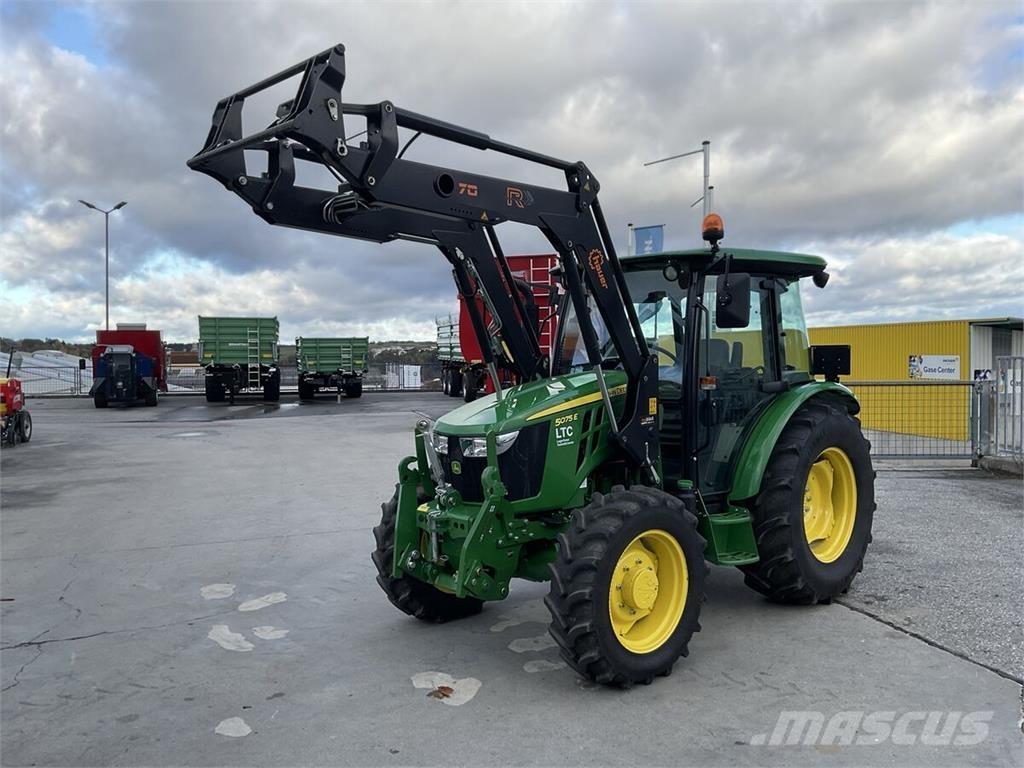 John Deere 5075E Tractoare