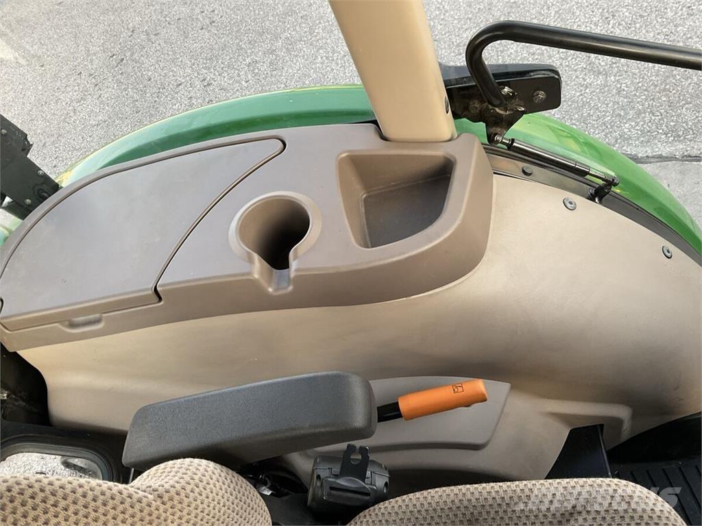 John Deere 5075E Tractoare