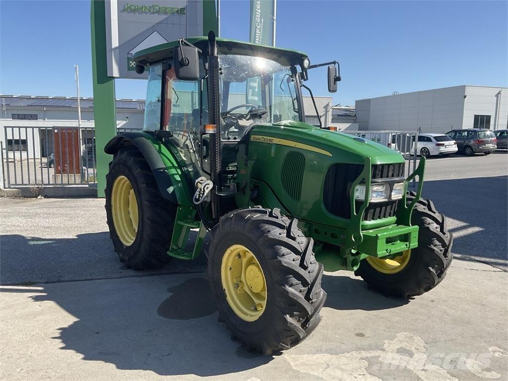 John Deere 5080R Tractoare