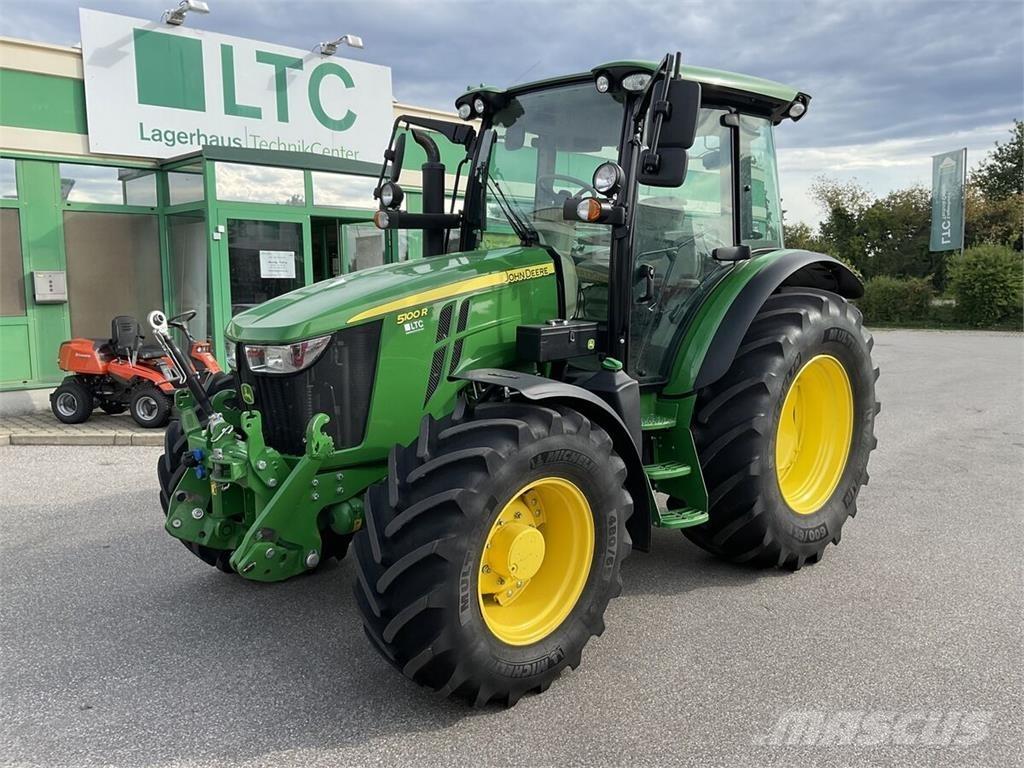 John Deere 5100R Tractoare