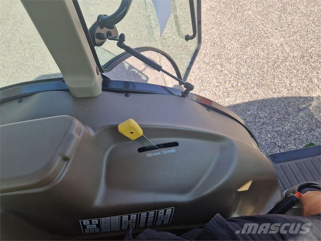 John Deere 5105GN Tractoare