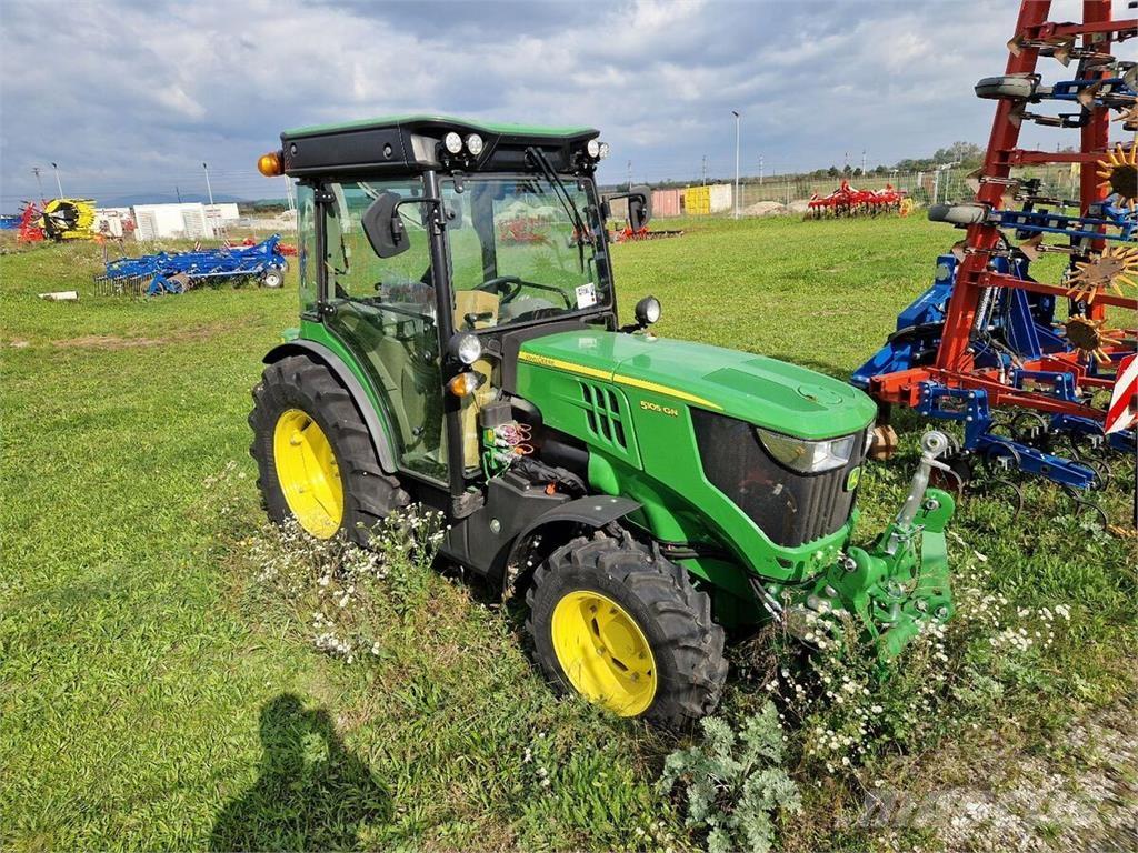 John Deere 5105GN Tractoare