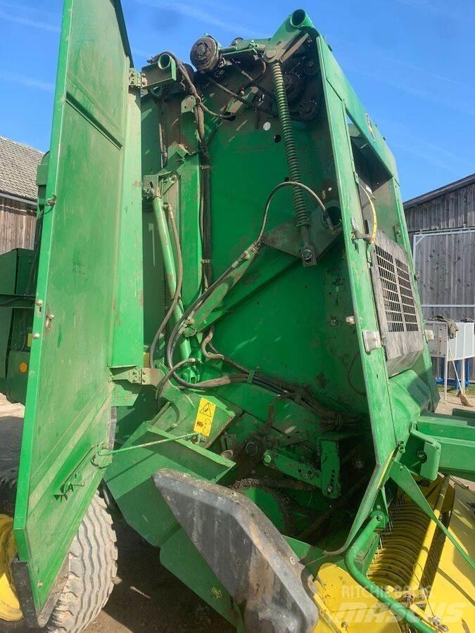 John Deere 592C Masina de balotat cilindric