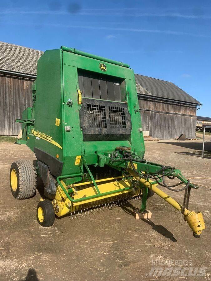 John Deere 592C Masina de balotat cilindric