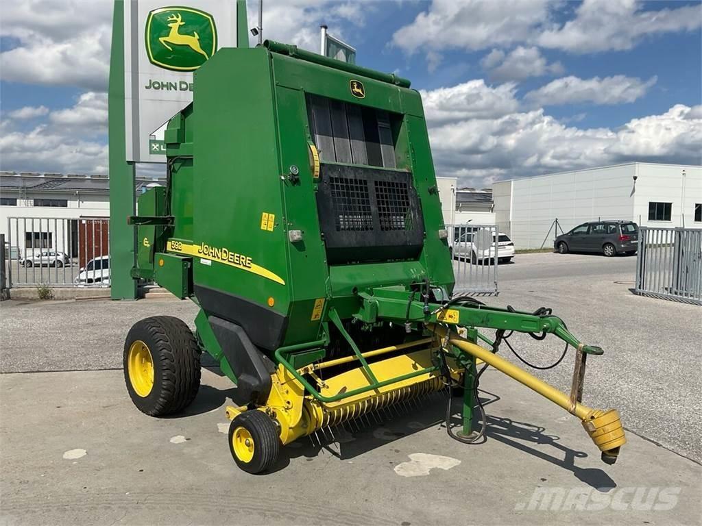 John Deere 592C Masina de balotat cilindric