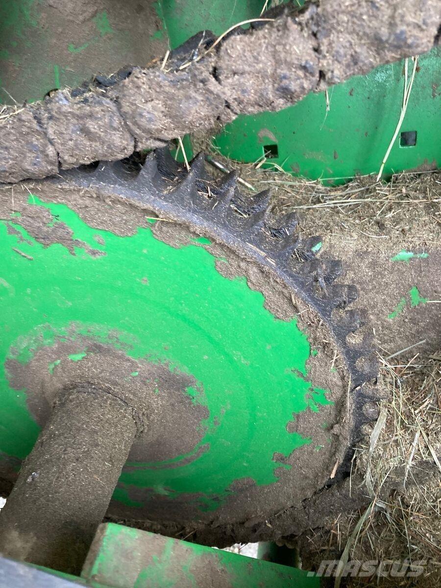 John Deere 592C Masina de balotat cilindric