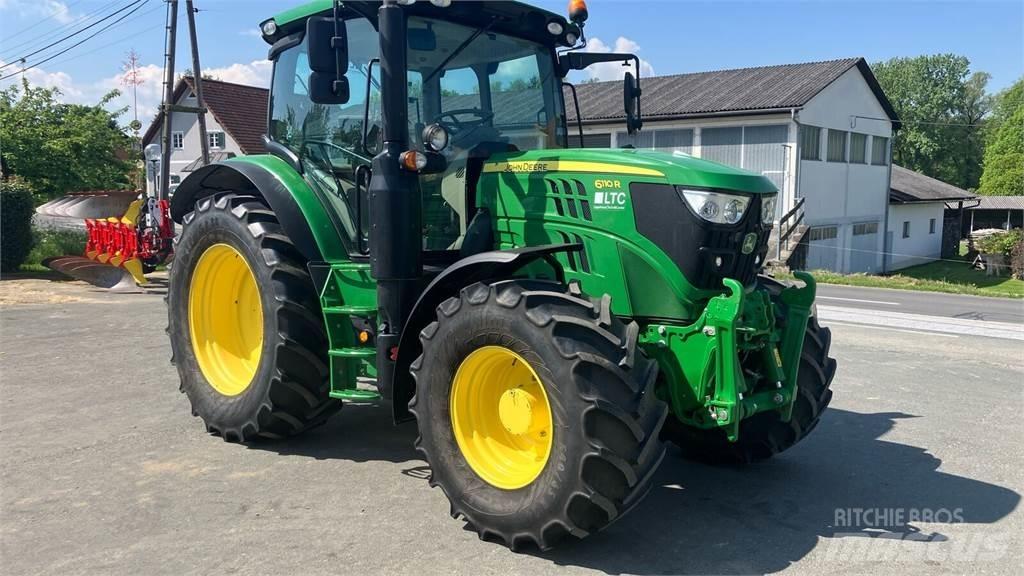John Deere 6110R Tractoare