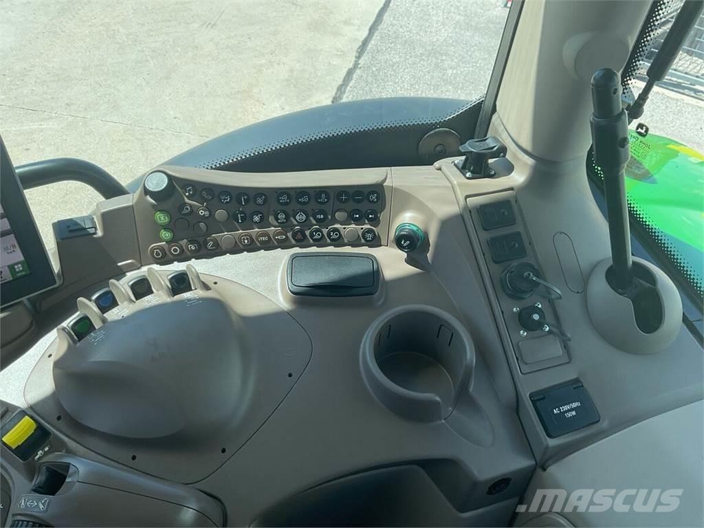 John Deere 6110R Tractoare