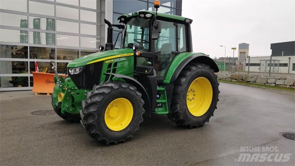 John Deere 6120M Tractoare