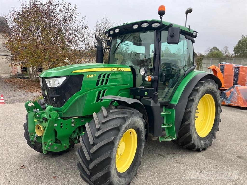 John Deere 6125R Tractoare