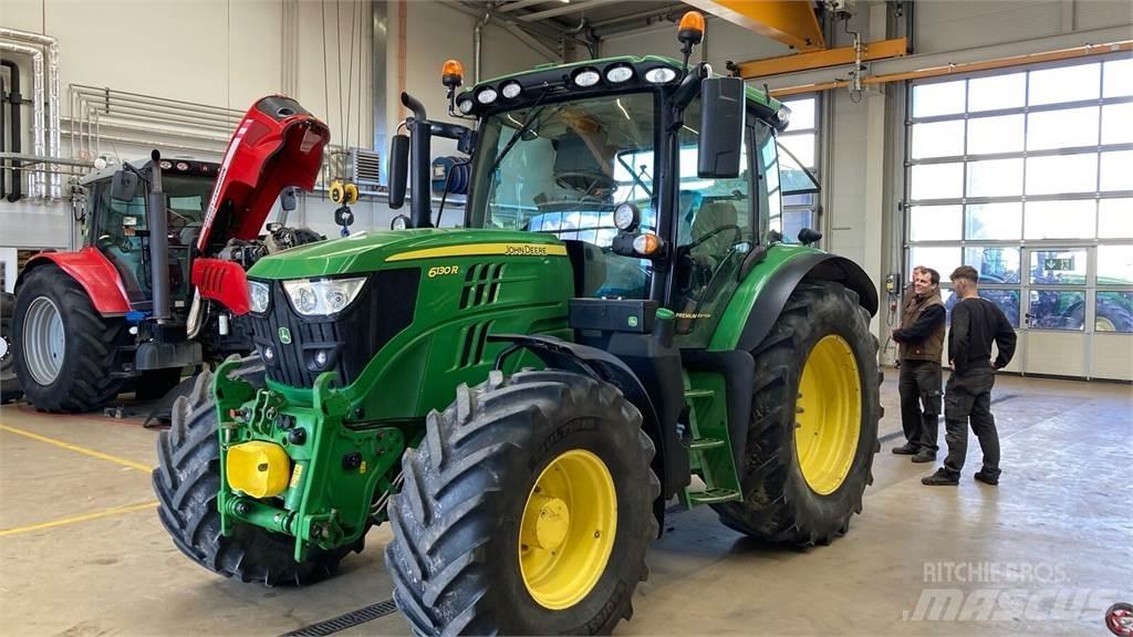 John Deere 6130R Tractoare