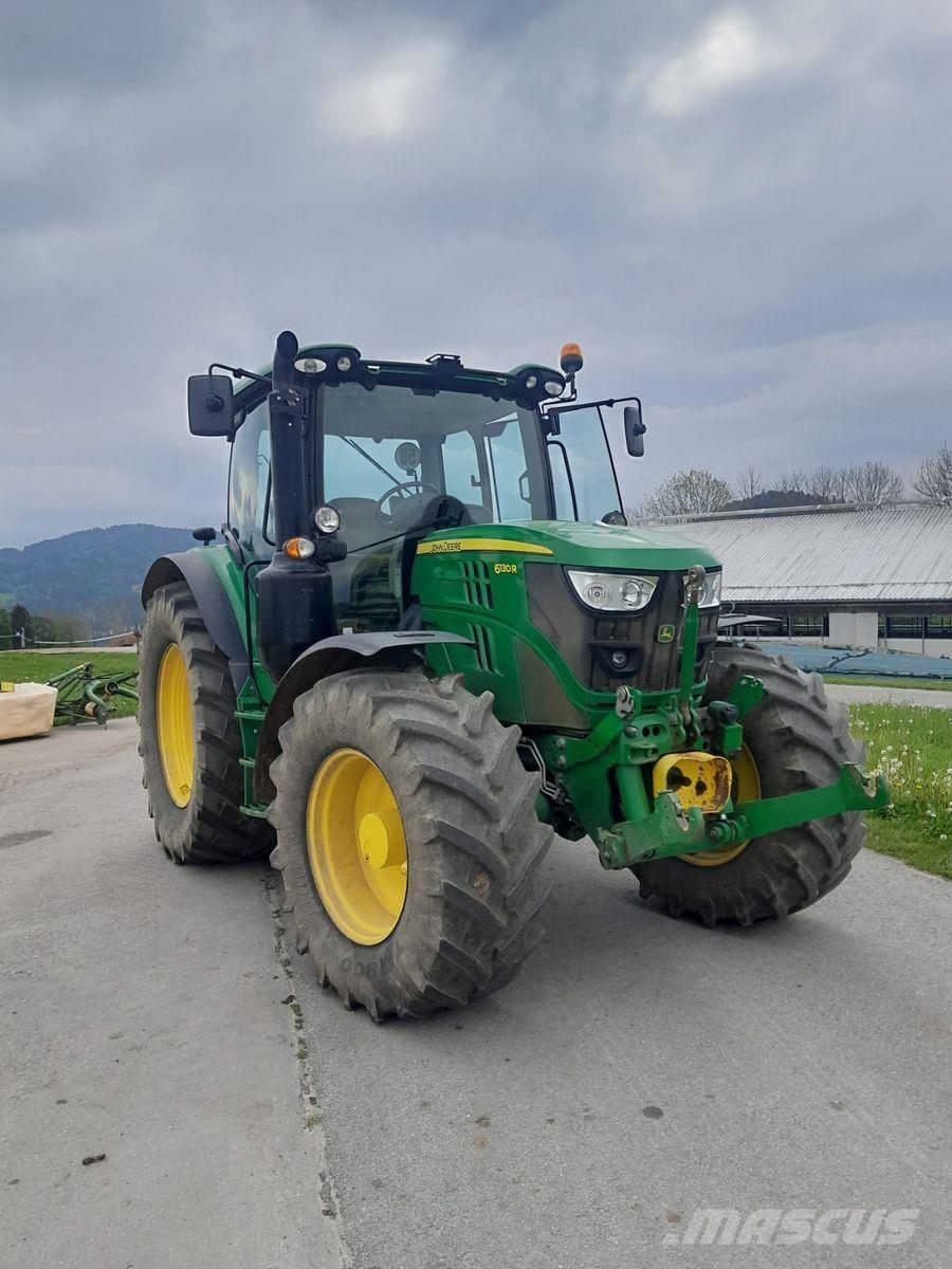 John Deere 6130R Tractoare