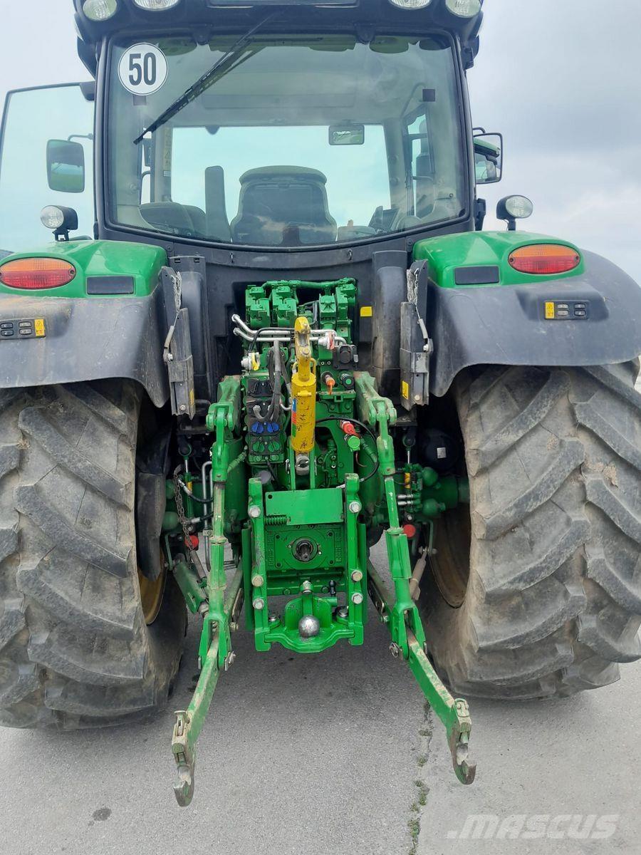 John Deere 6130R Tractoare