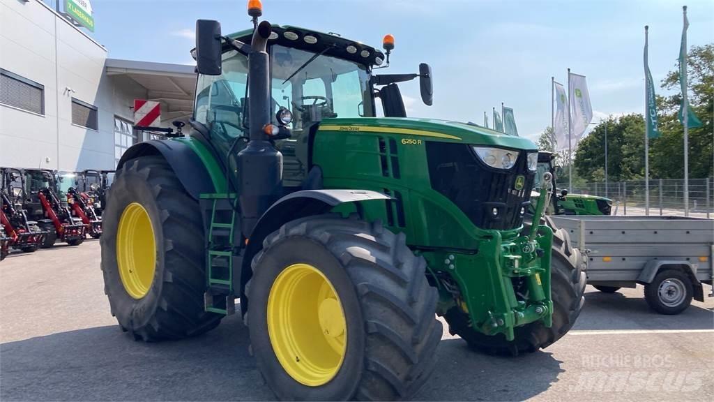 John Deere 6250R Tractoare