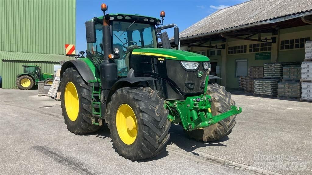 John Deere 6250R Tractoare