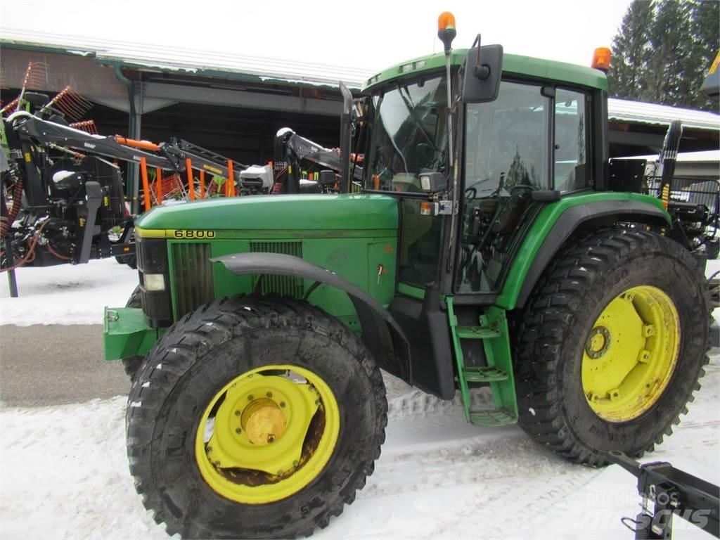 John Deere 6800 Tractoare