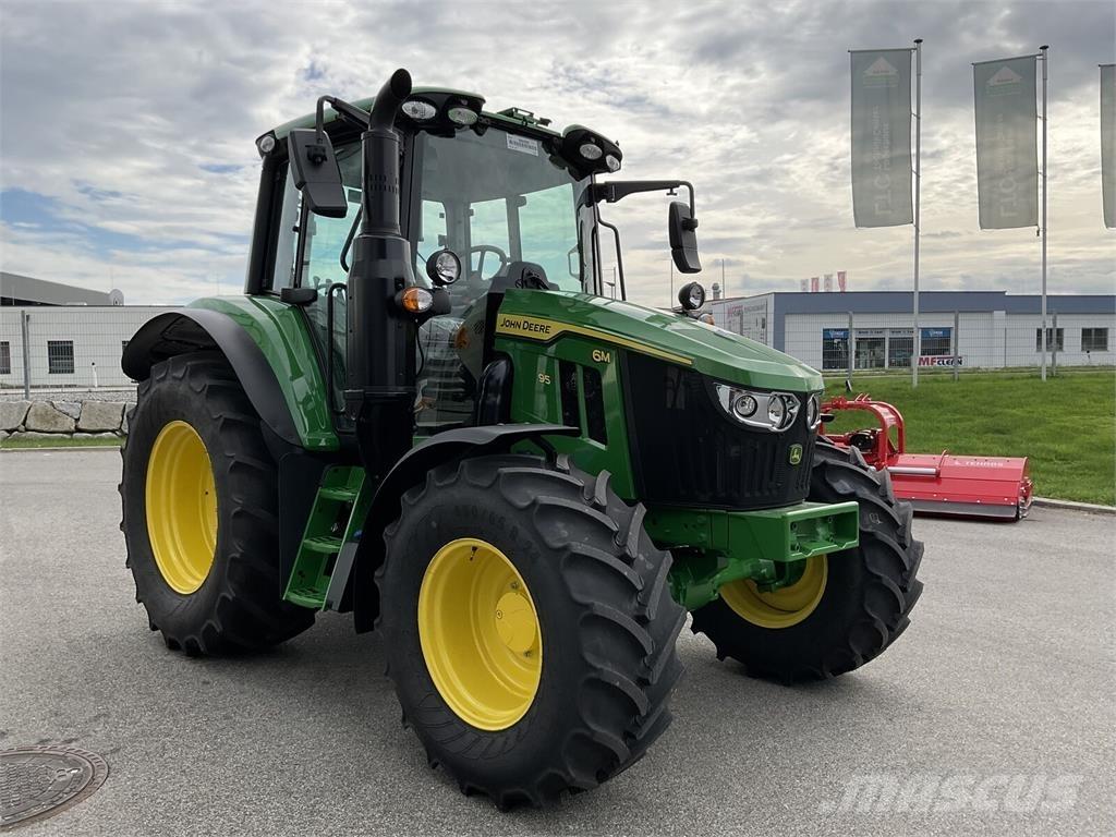 John Deere 6M 95 Tractoare