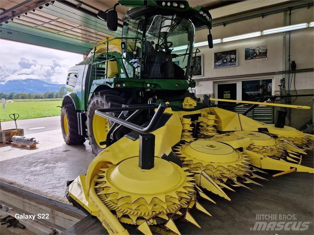 John Deere 8500 Culegatoare de nutret