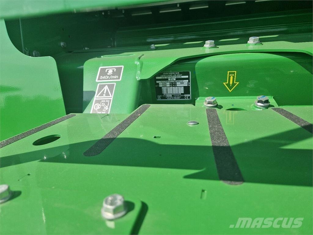 John Deere F441M Masina de balotat cilindric