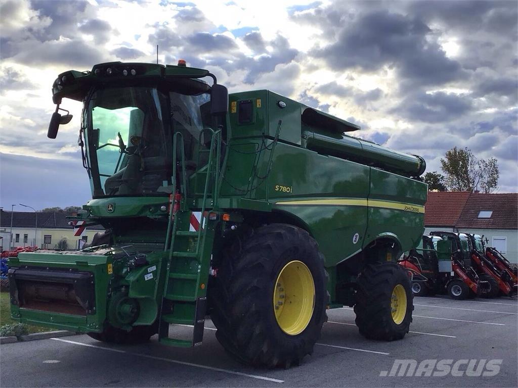 John Deere S 780 Combine de secerat