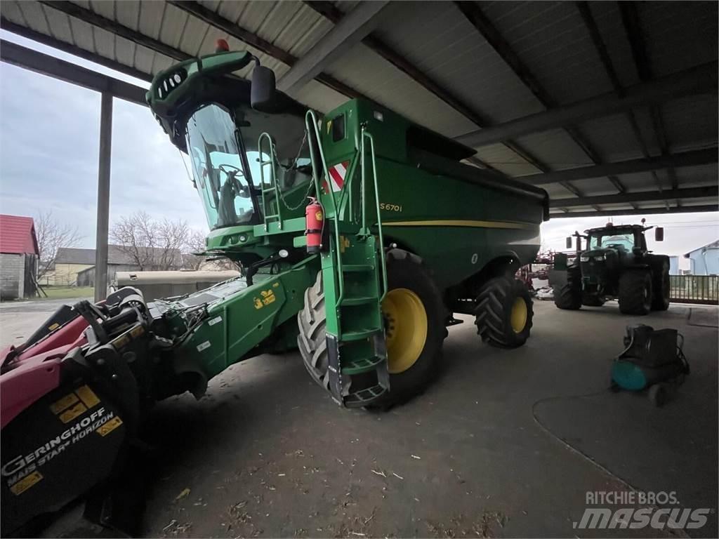 John Deere S670i Combine de secerat