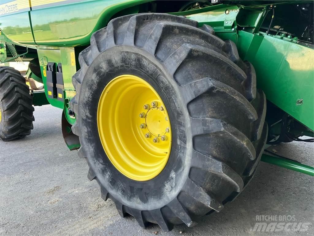 John Deere T560HM Combine de secerat
