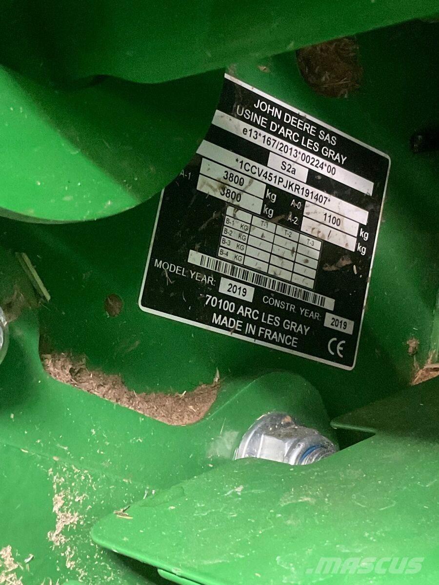 John Deere V451R Masina de balotat cilindric